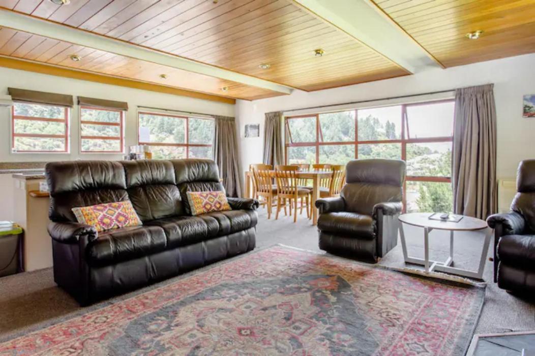 Hot Tub And Views Over Central Queenstown - Entire Holiday House 外观 照片