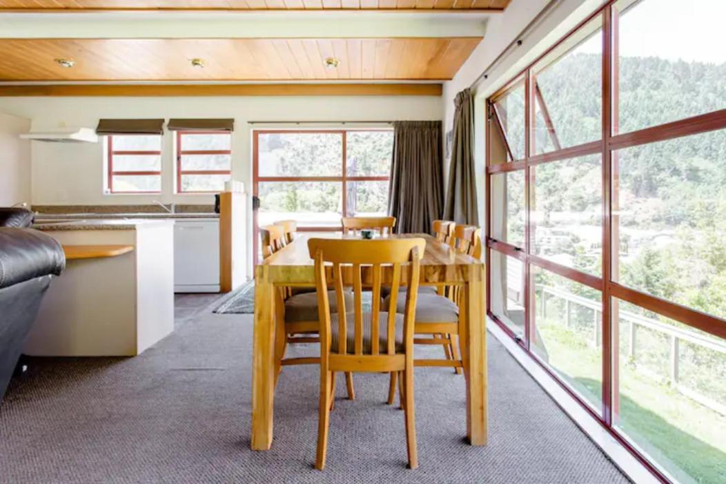 Hot Tub And Views Over Central Queenstown - Entire Holiday House 外观 照片